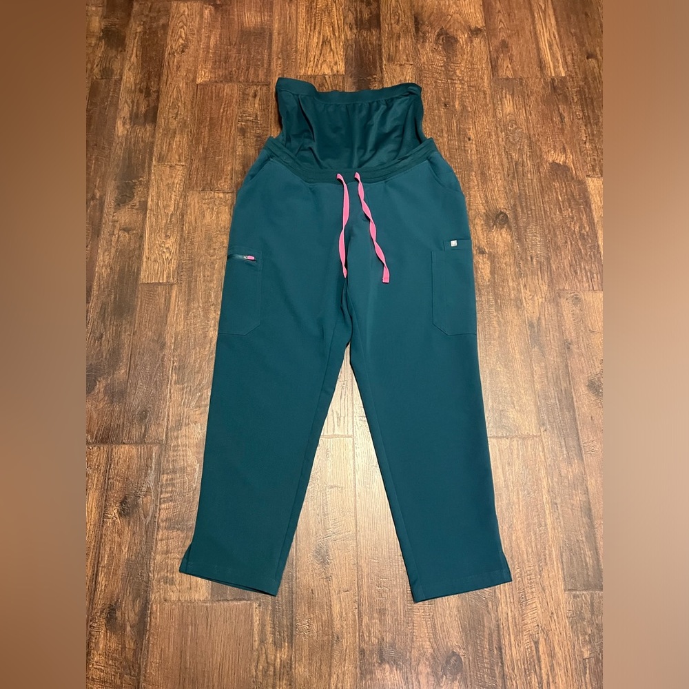 Figs Technical Collection Maternity Scrubs Pants Size XL Color Green